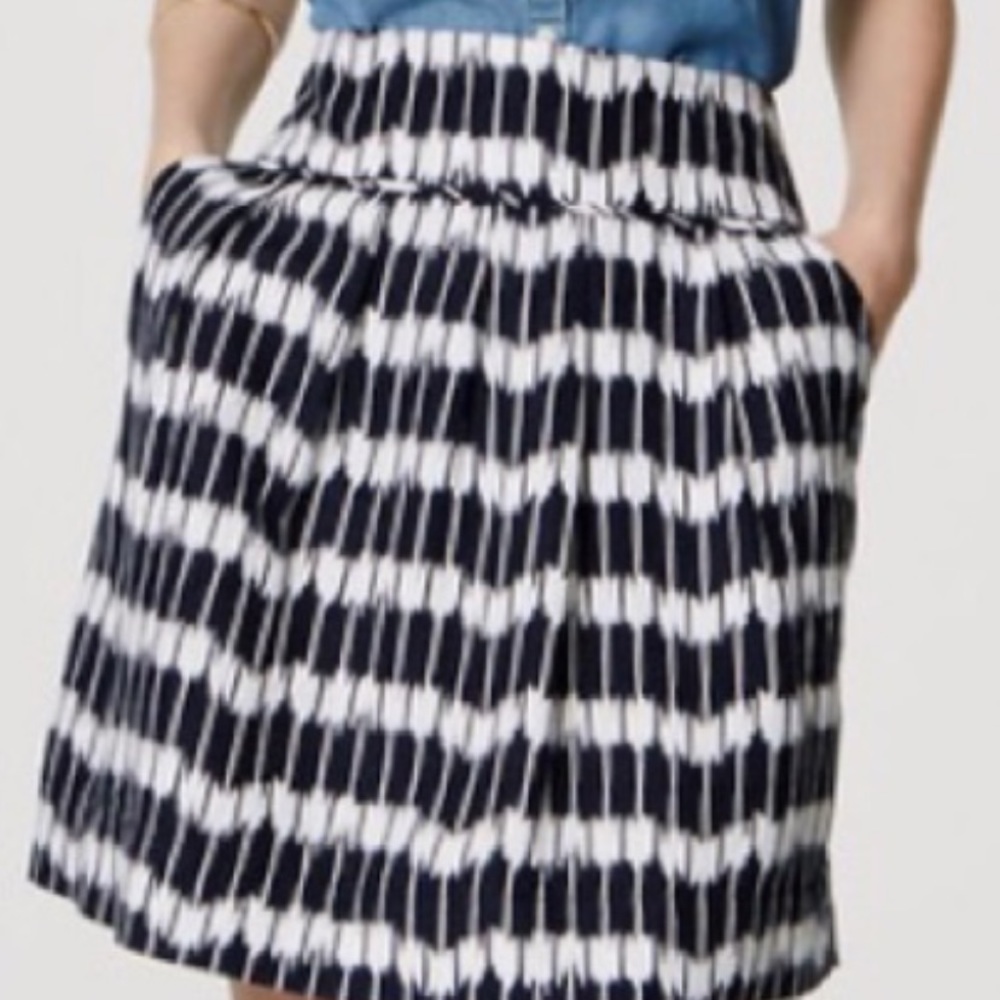 Loft mini skirt size 8